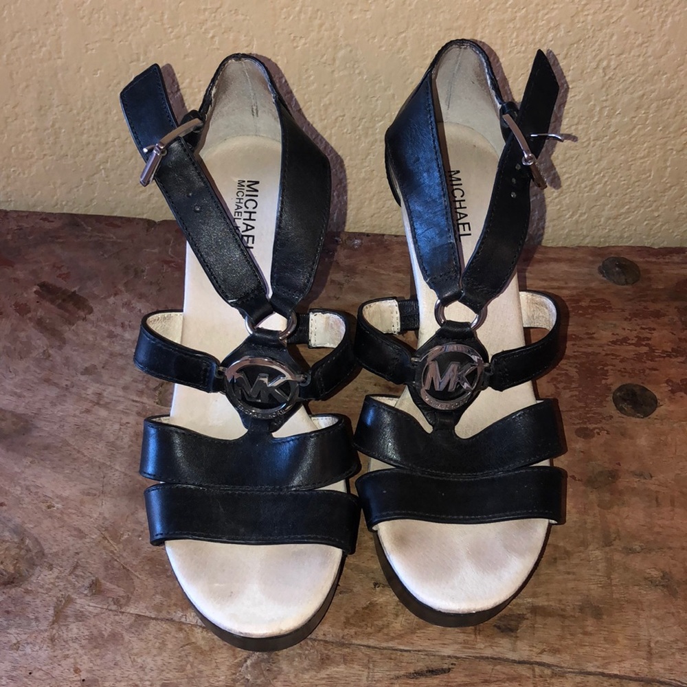 Michael Kors platform heels Sz 10